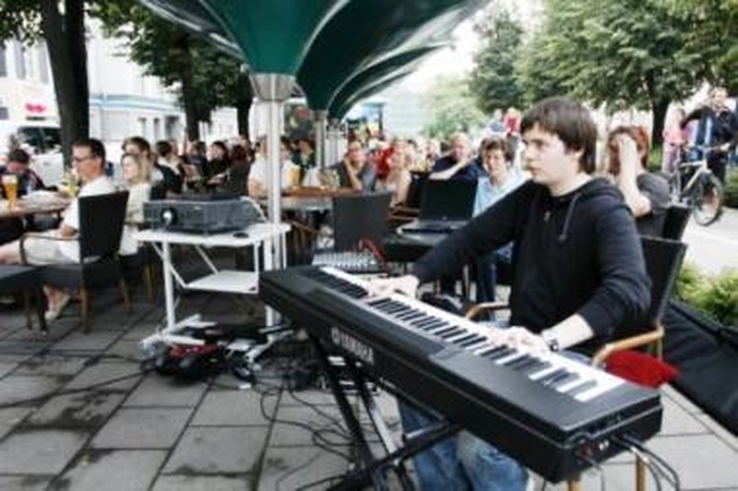 Vilniaus Nebyliojo Kino Džiazas keliauja į Kauną