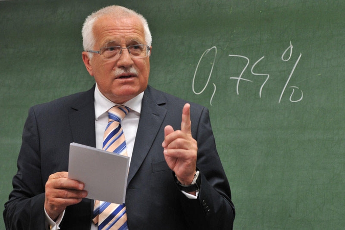 Čekijos prezidentas užsipuolė užsienio diplomatus dėl peticijos už gėjų paradą
