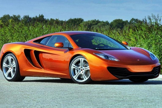 „McLaren“ priverstas pristabdyti MP4-12C gamybą