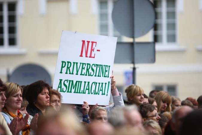 A.Kubilius: tikiu, kad Lenkija santykius su kaimynais grįs pagarba