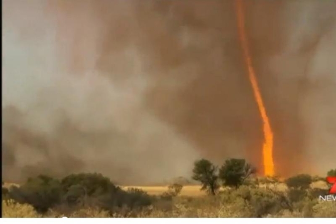 Australijoje pavyko nufilmuoti meteorologinę retenybę – ugninį viesulą
