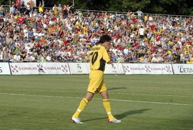 Pusė "Vėtros" stadiono jau užpildyta