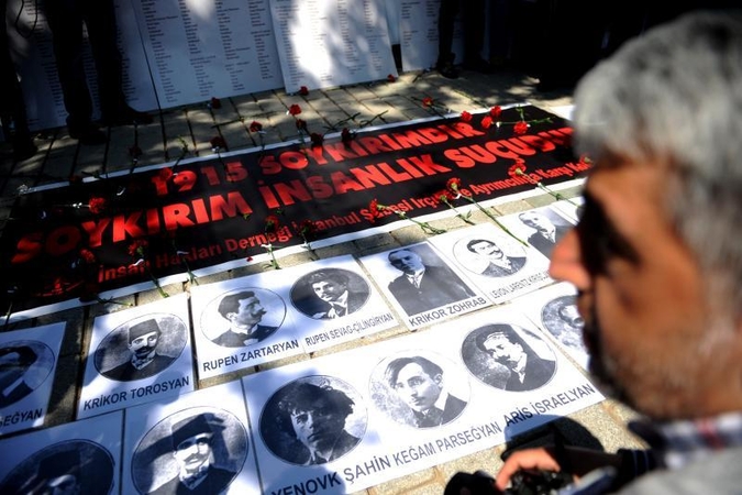 Armėnijoje minimos 98-osios genocido metinės