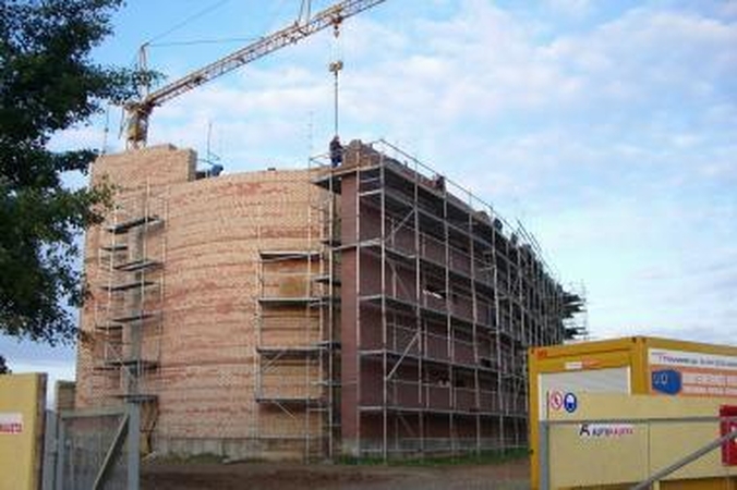 Įpusėjo naujos bažnyčios statyba 