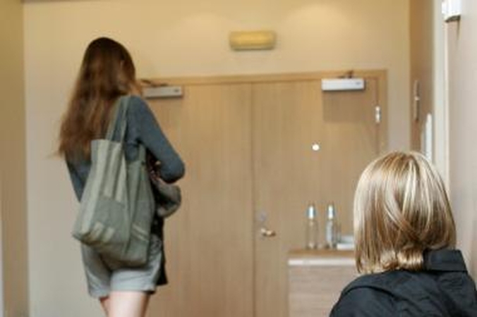 Apklausa: bendrovės artimiausiais mėnesiais ketina priimti naujų darbuotojų