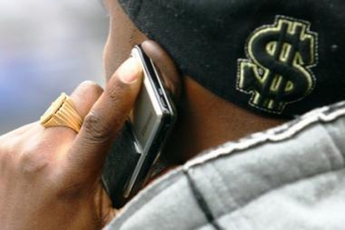 Girtas telefoną pametęs vyras apskundė du nekaltus žmones