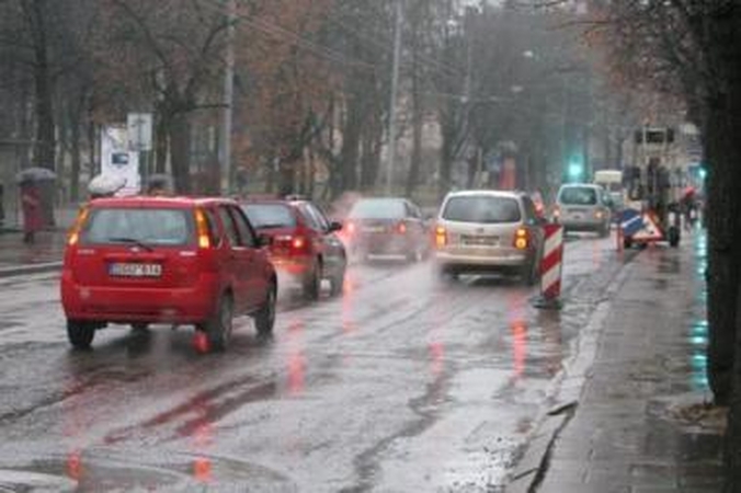 Mikroautobusų ir taksi bendrovės baiminasi bankroto