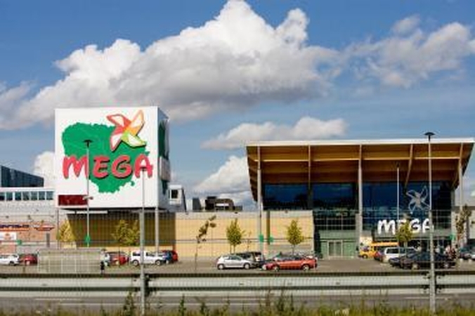 „Mega“ pradeda vasaros išpardavimus