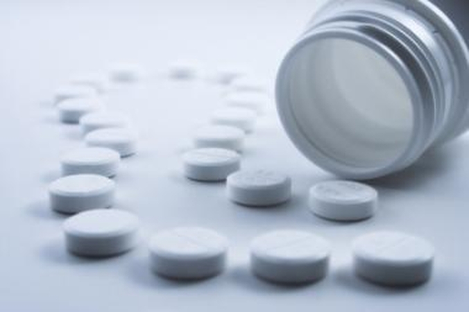 Paracetamolį bus galima įsigyti tik su receptu