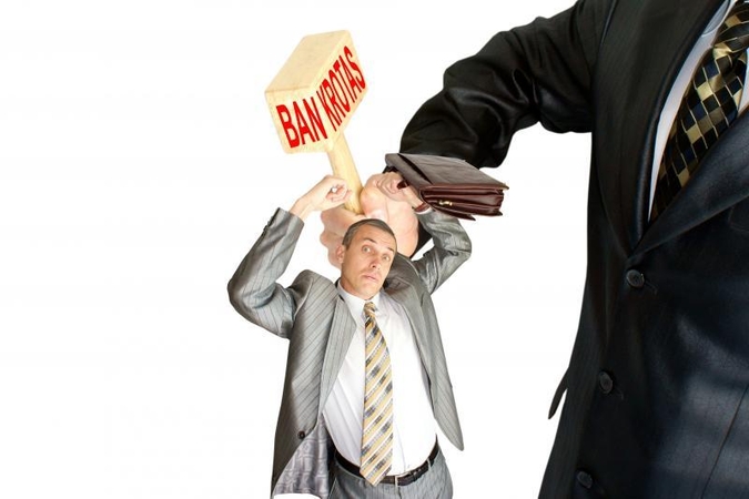 Gyventojų bankrotui – netikėtos kliūtys 