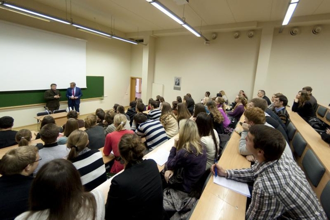 Ministro diskusija su Kauno studentais: nuo emigracijos iki NATO