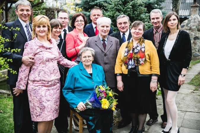 Kaunietės gyvenimo ramstis – 73 anūkai ir proanūkiai