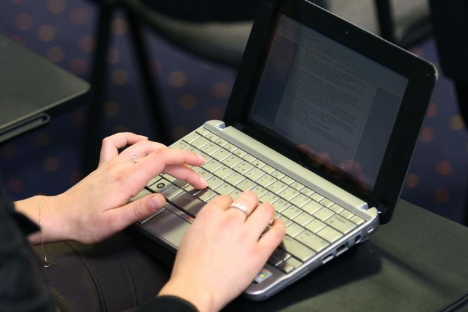Intel steigia $300 mln. fondą Ultrabook plėtrai