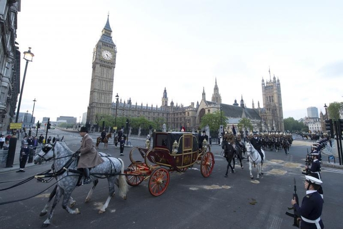 Su mokine pabėgęs britų mokytojas bus išduotas Britanijai 