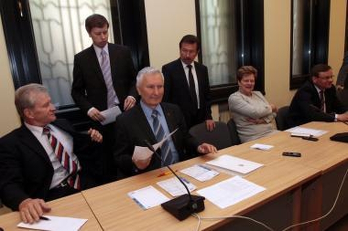 Kaune išrinktiems Seimo nariams trūksta bendradarbiavimo