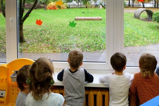 Vietos darželyje laukiantiems tėvams – įtampa ir papildomos išlaidos