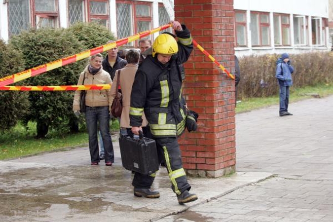 Gyventojai kviečiami paremti nuo gaisro nukentėjusią „Žaros“ mokyklą