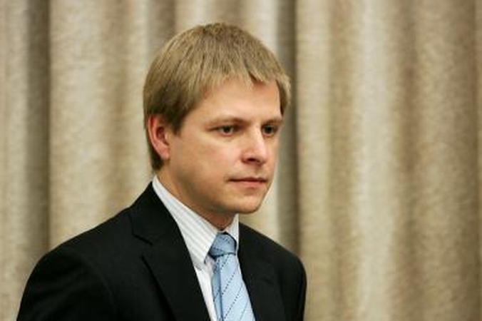 Už vertingą informaciją apie korupcinius nusikaltimus siūlo atlyginti