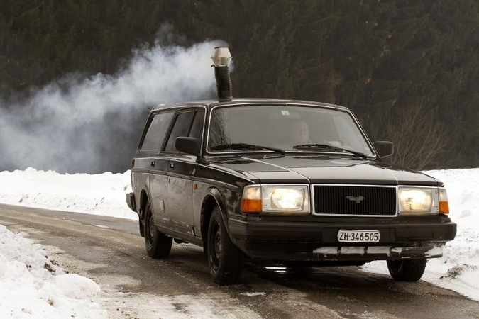 Automobilyje - krosnis apsiginti nuo šalčių