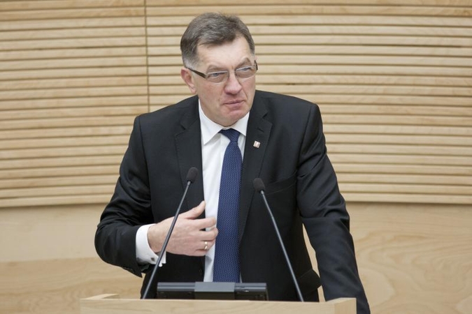 Vyriausybės darbų ataskaitoje premjeras kalbės ir apie emigraciją