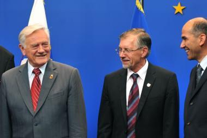 Briuselyje kalbėsis apie finansų krizę
