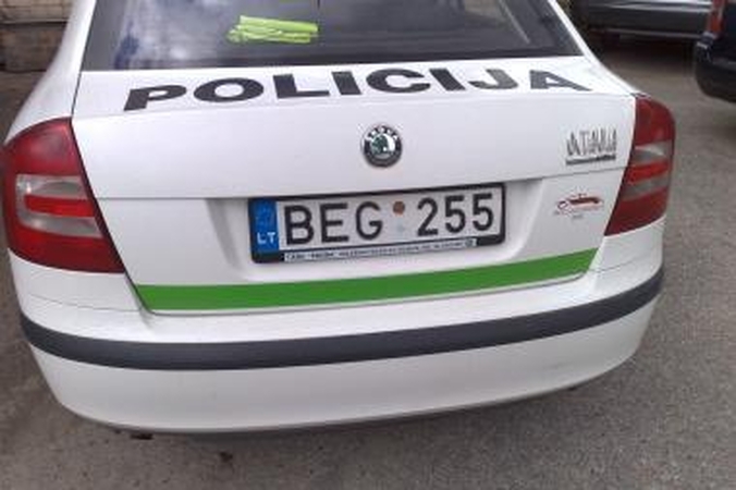 Pasiklausymo istorija: pareigūnės pripažintos nukentėjusiomis