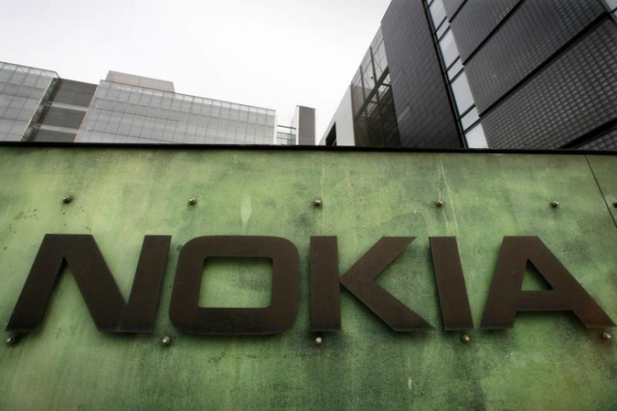 „Nokia“ ir „Microsoft“ turi resursų atsitiesti telefonų rinkoje