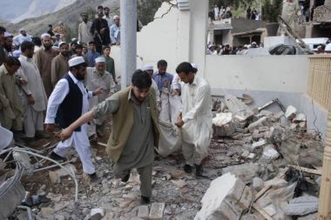 Pakistano mečetėje įvyko kruvinas išpuolis