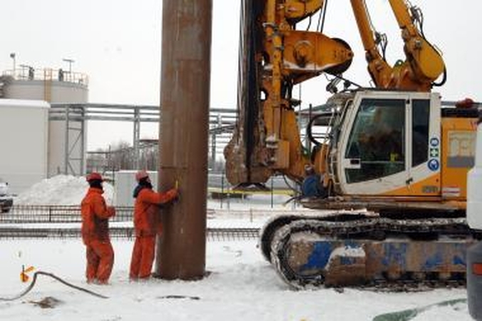 Žiema nepristabdė elektrinės statybos darbų 