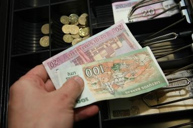 „Parex" bankas didina terminuotųjų indėlių palūkanas