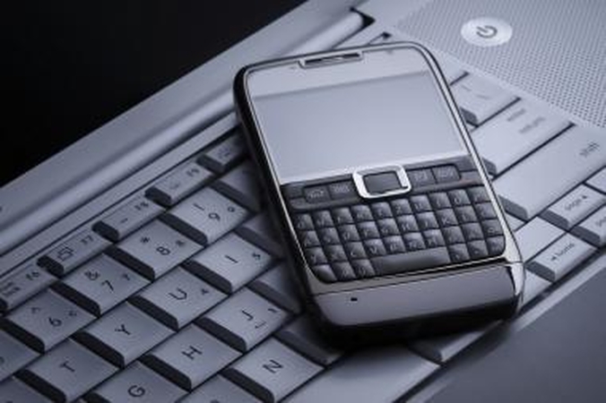 Įspėjama apie gresiantį elektroninės įrangos brangimą