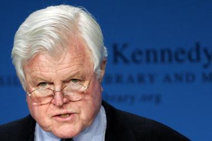 Mirė vienos garsiausių JAV politinių dinastijų patriarchas E.Kennedy