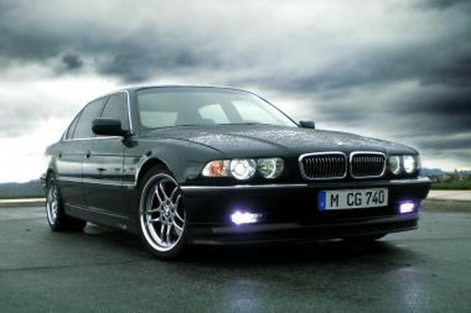 Automobilio apžvalga: 7 serijos BMW