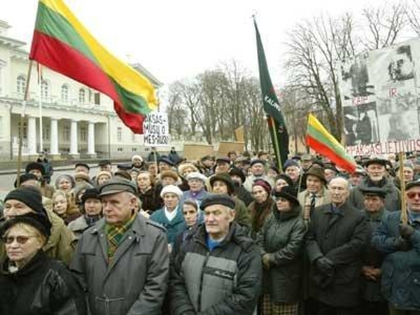 Vilniaus žalumą reprezentuoja protestuojantys pensininkai