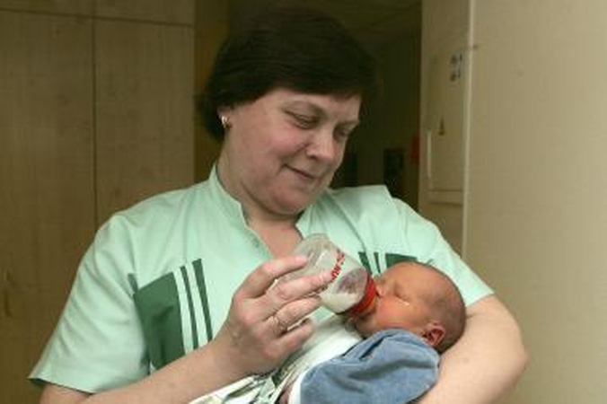Langelyje palikto pamestinuko mama vėl pradingo