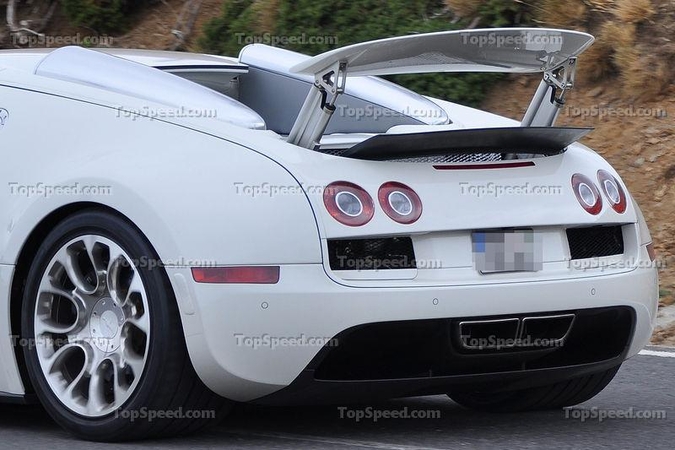 „Bugatti Veyron Grand Sport Super Sport“: nušnipinėtos arklio galios