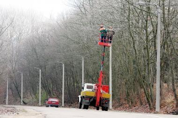 Rajono seniūnai raginami netaupyti apšvietimui