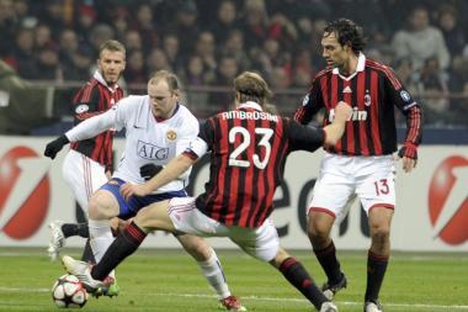 Persvarą įgijo „Manchester United“ ir „Olympique“