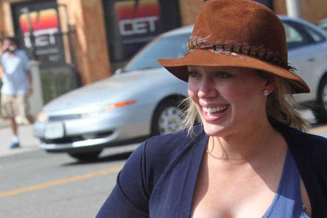 Aktorė ir dainininkė Hilary Duff pagimdė sūnų