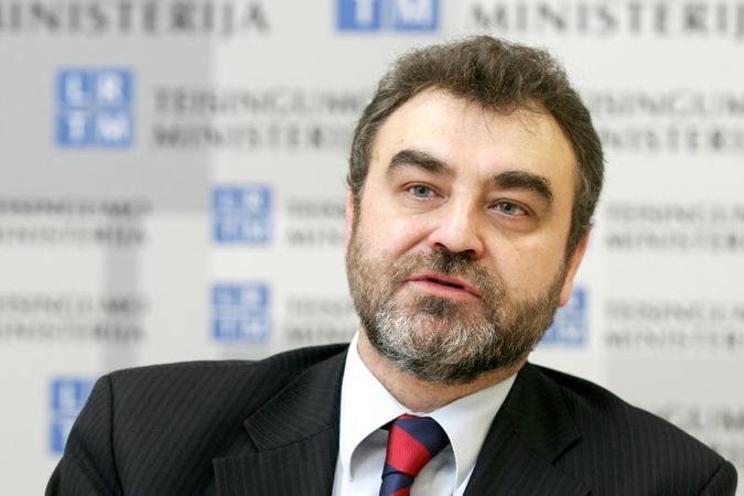 E.Kūris: dėl savivaldos rinkimų tvarkos KT smogė įstatymų leidėjui