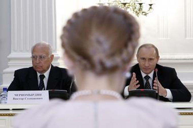Maskva grasina teismais, o Ukraina prašo atidėti mokėjimą