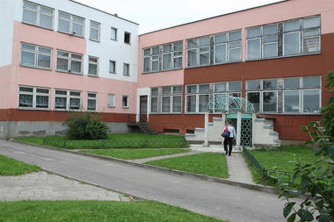 Panevėžio „Ąžuolo“ mokyklos būklė – apverktina