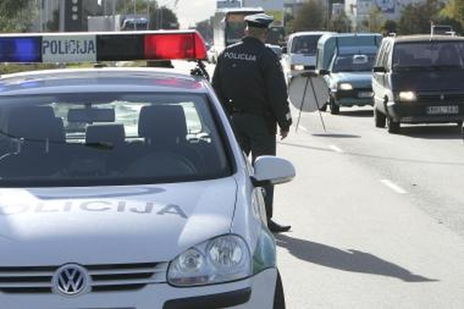 Kauno kelių policijoje - precedento neturintis skandalas
