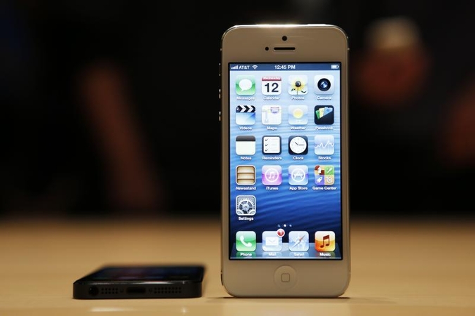 „Apple“ pristatė ilgai lauktą „iPhone 5“