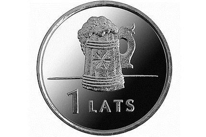 Didinama minimali alga latviams – per maža