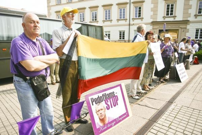"Drąsiaus kelias" protestavo prie Prezidentūros