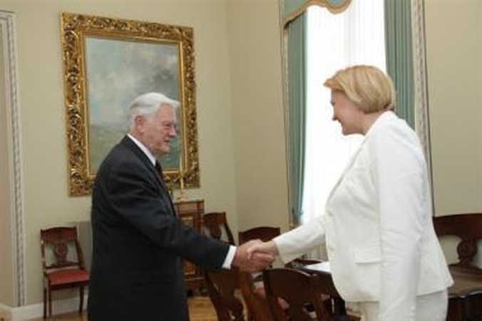 Prezidentas viliasi - Vyriausybė atsižvelgs į Valstybės kontrolės rekomendacijas 