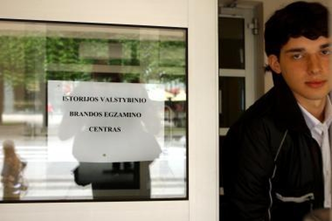 Abiturientų egzaminų sesija prasidės gegužės 7-ąją