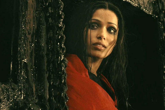 Freida Pinto įrodė, kad amžius meilei nesvarbus