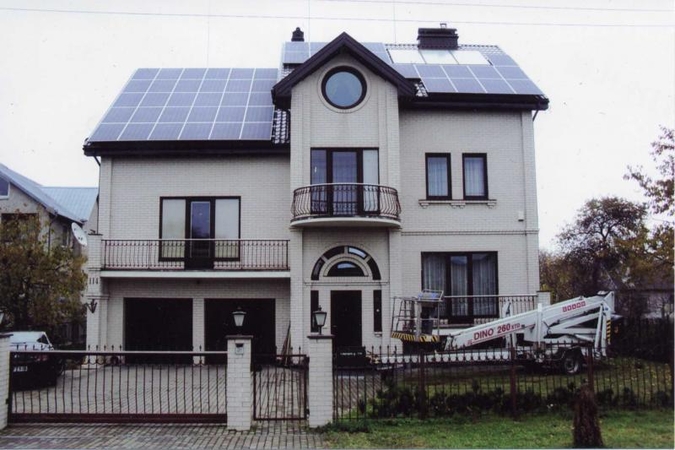 Klaipėdoje ant stogų – pirmosios saulės elektrinės
